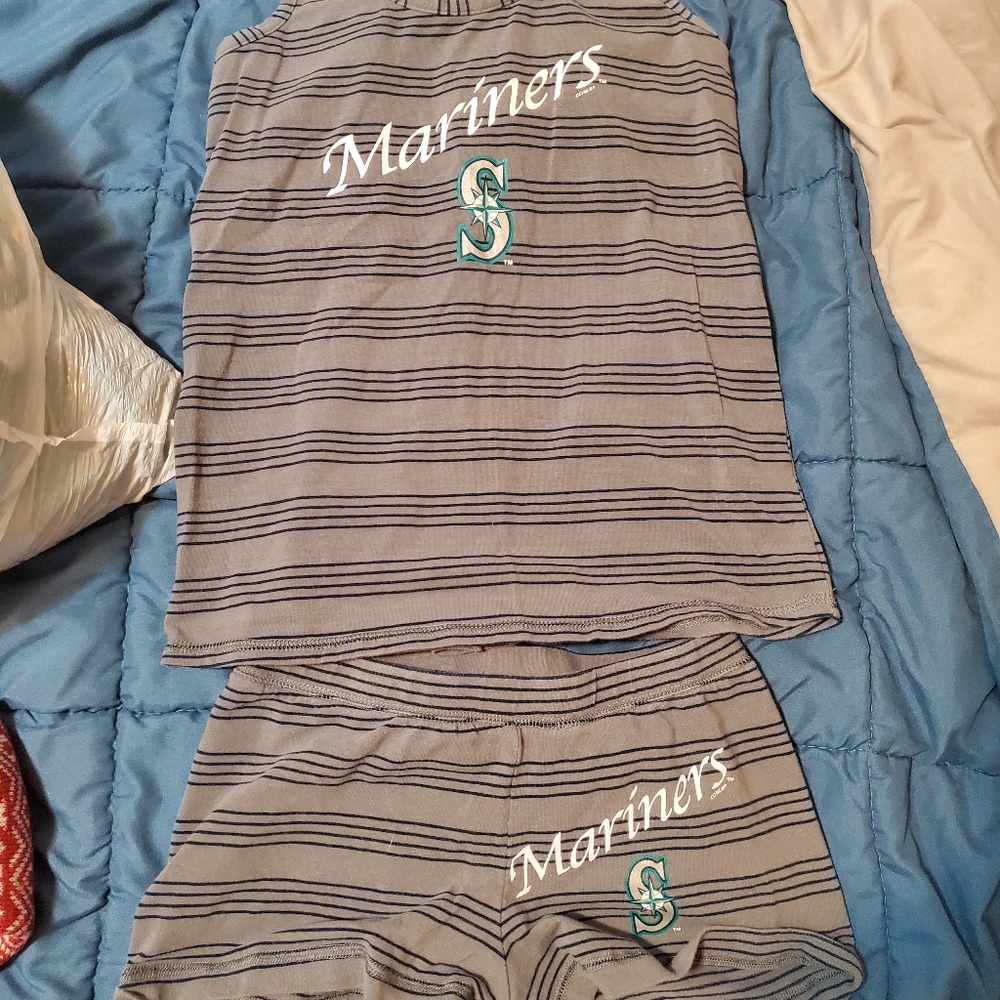 Mariners pajamas